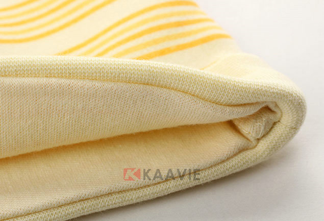 尖顶条纹婴儿套头套头帽